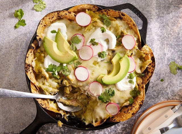 Green Chile Chicken Skillet Enchiladas